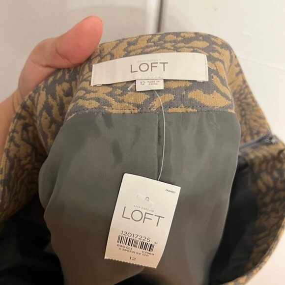 Loft Animal Print mini skirt - Picture 4 of 4